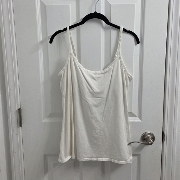 Bundle Of 2 Aerie Built In Bra Tank Tops - Picture 2 of 7